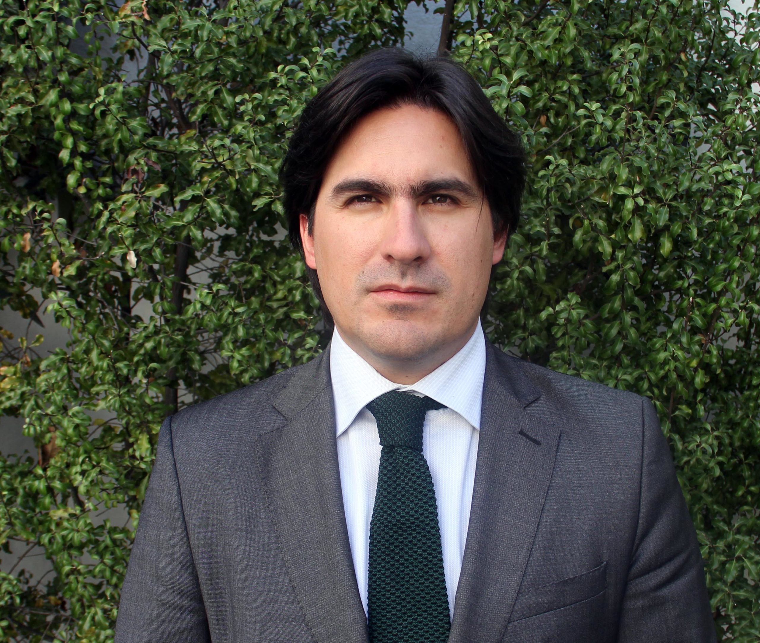 Jorge Contesse, autor en IberICONnect